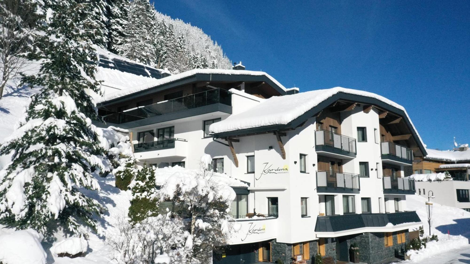 Kardona Hotel