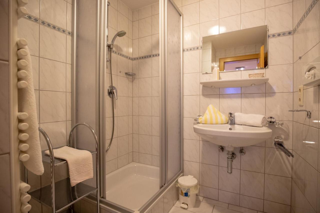 Kardona Hotel